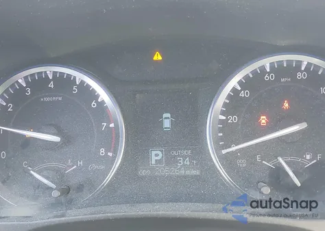 2014 Toyota Highlander Le V6 from USA, damaged, VIN 5TDBKRFH2ES019111